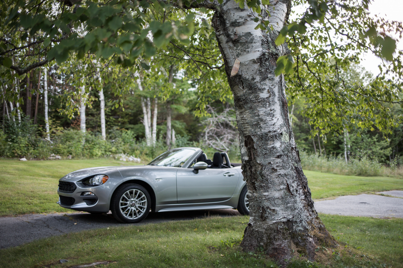 Illustration for article titled The Fiat 124 Spider Is Actually The Perfect City Car